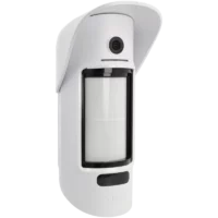 MotionCam Outdoor PhOD avec éclairage infrarouge, prise de photos à la demande et sur alarme, système de sécurité extérieur.